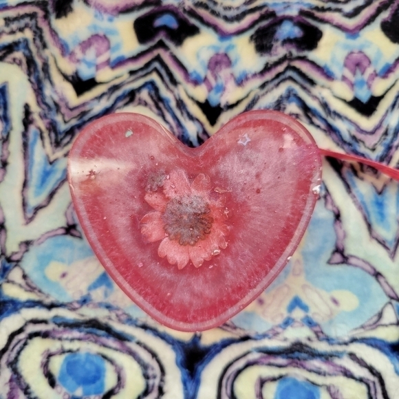 NEW Handmade Resin Pink Trinket Box With A Dasisy And Extras - Picture 8 of 10